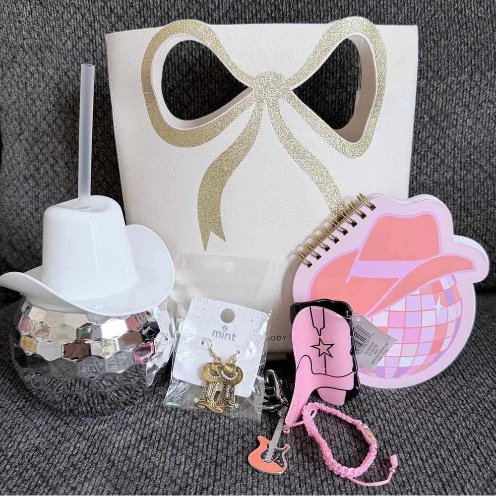 Bundle of 7 items - everything listed - Pink disco cowgirl theme